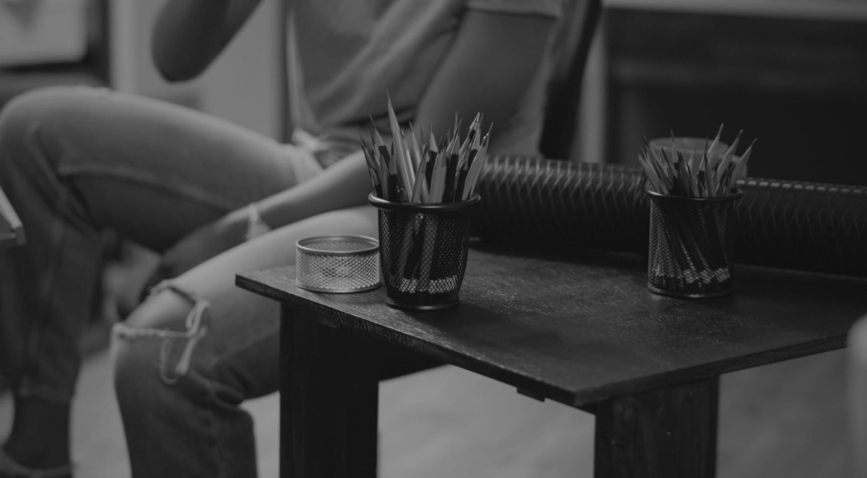Oficina moderna de celporitavq con espacios de formación financiera